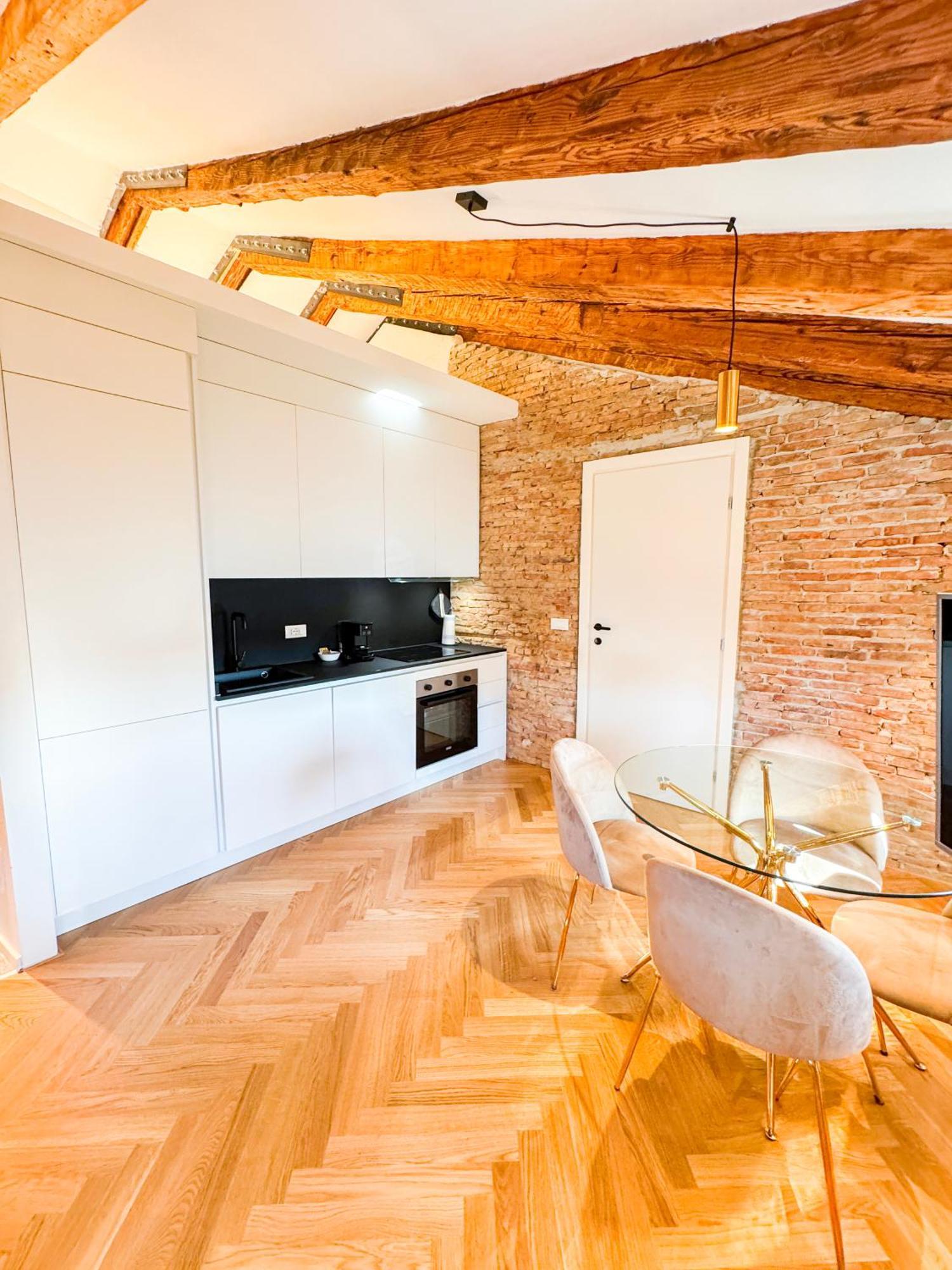 Trieste Boulevard Apartments Eksteriør bilde
